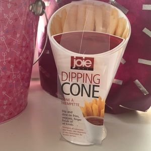 French fry dipping cone